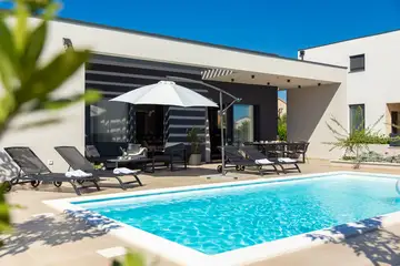 Modern Villa with Heated Pool in Vodice