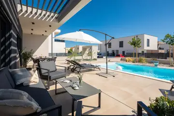 Modern Villa with Heated Pool in Vodice