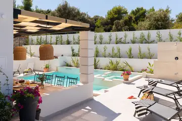 Coastal Villa Retreat with Pool in Ražanj