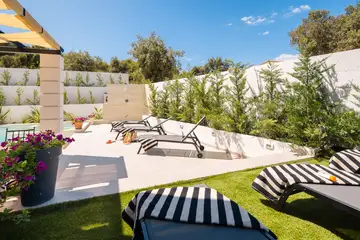 Coastal Villa Retreat with Pool in Ražanj