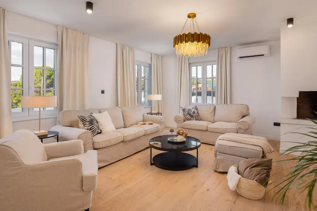 Coastal Villa Retreat with Pool in Ražanj