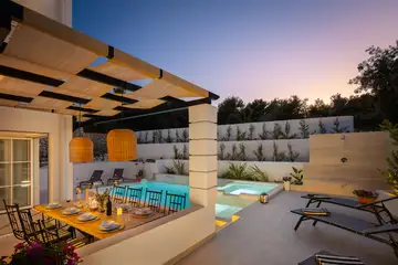 Coastal Villa Retreat with Pool in Ražanj