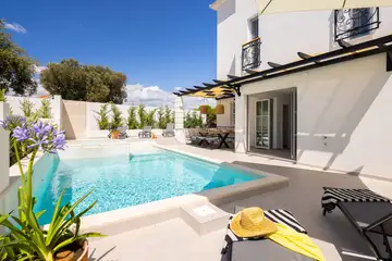 Coastal Villa Retreat with Pool in Ražanj