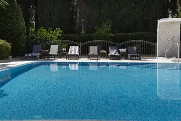 Modern Six-Bedroom Villa in Kaštel Lukšić