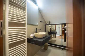 Modern Six-Bedroom Villa in Kaštel Lukšić