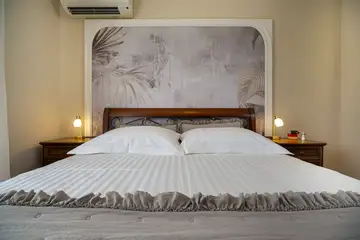 Modern Six-Bedroom Villa in Kaštel Lukšić