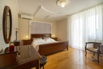 Modern Six-Bedroom Villa in Kaštel Lukšić