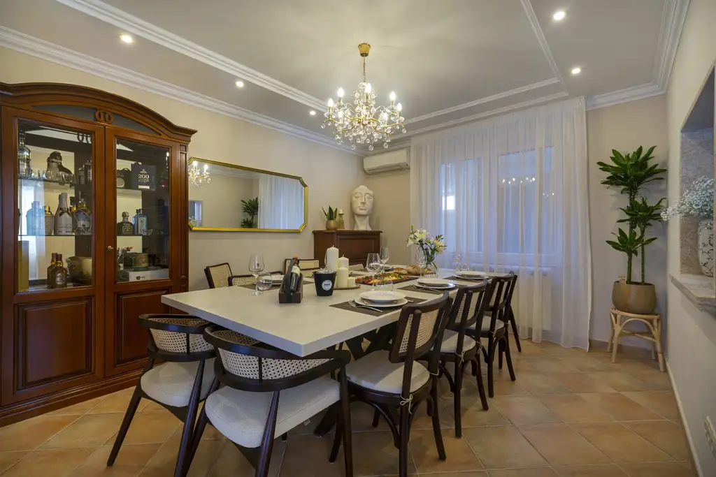 Modern Six-Bedroom Villa in Kaštel Lukšić