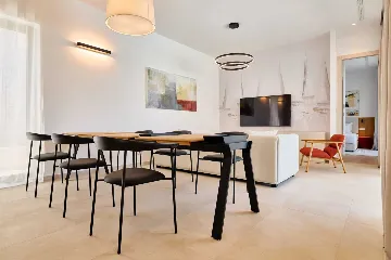 Modern 3-Bedroom Villa Retreat in Tar