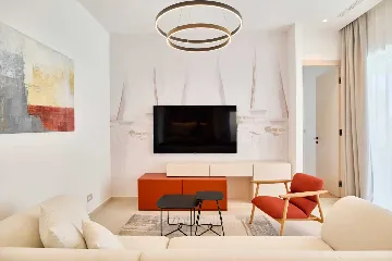 Modern 3-Bedroom Villa Retreat in Tar