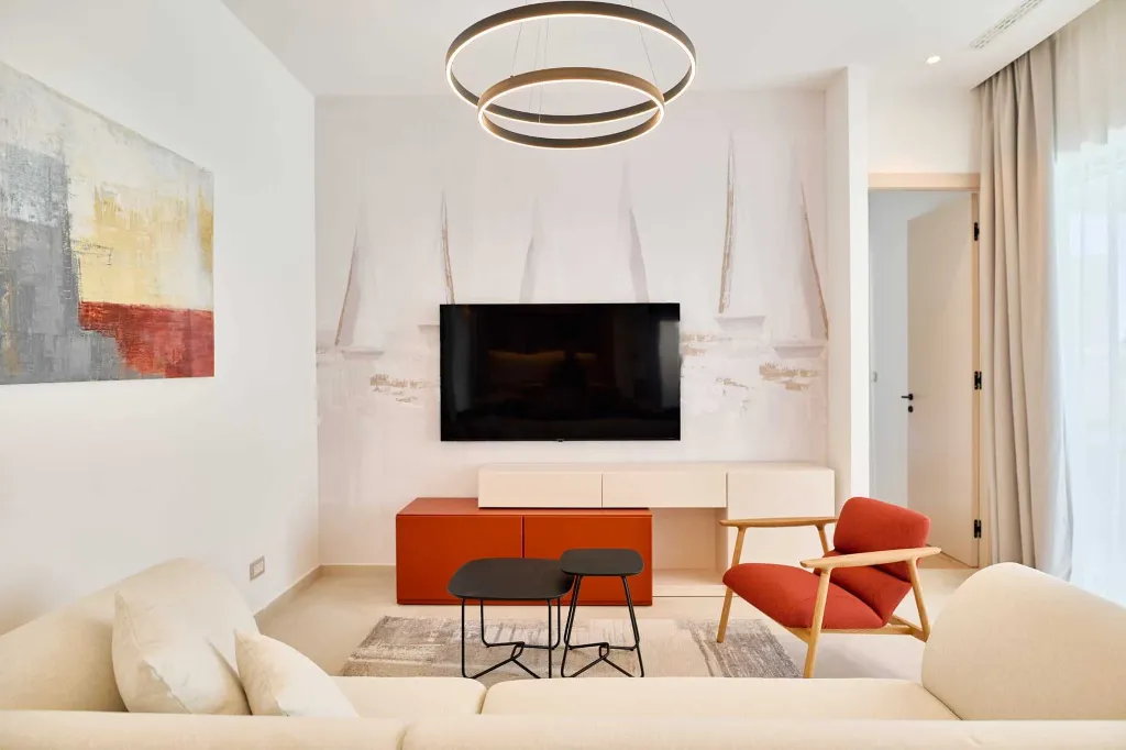 Modern 3-Bedroom Villa Retreat in Tar