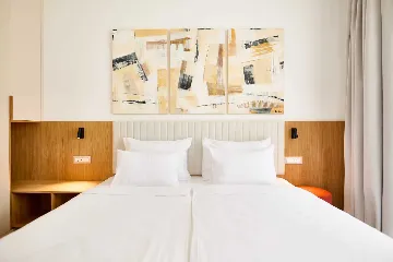 Modern 3-Bedroom Villa Retreat in Tar