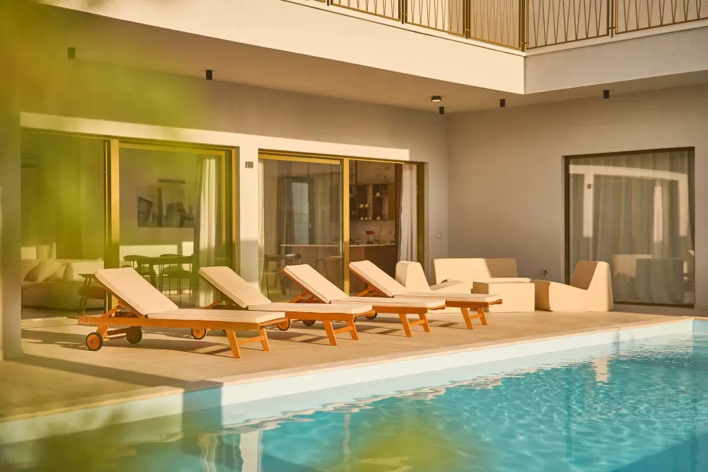 Spacious Villa Retreat with 4 Bedrooms in Tar