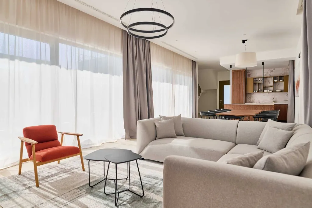 Spacious Villa Retreat with 4 Bedrooms in Tar