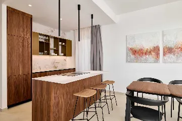 Spacious Villa Retreat with 4 Bedrooms in Tar