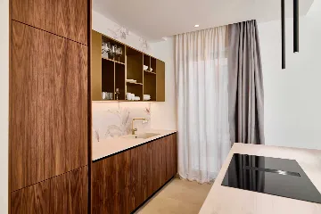 Spacious Villa Retreat with 4 Bedrooms in Tar