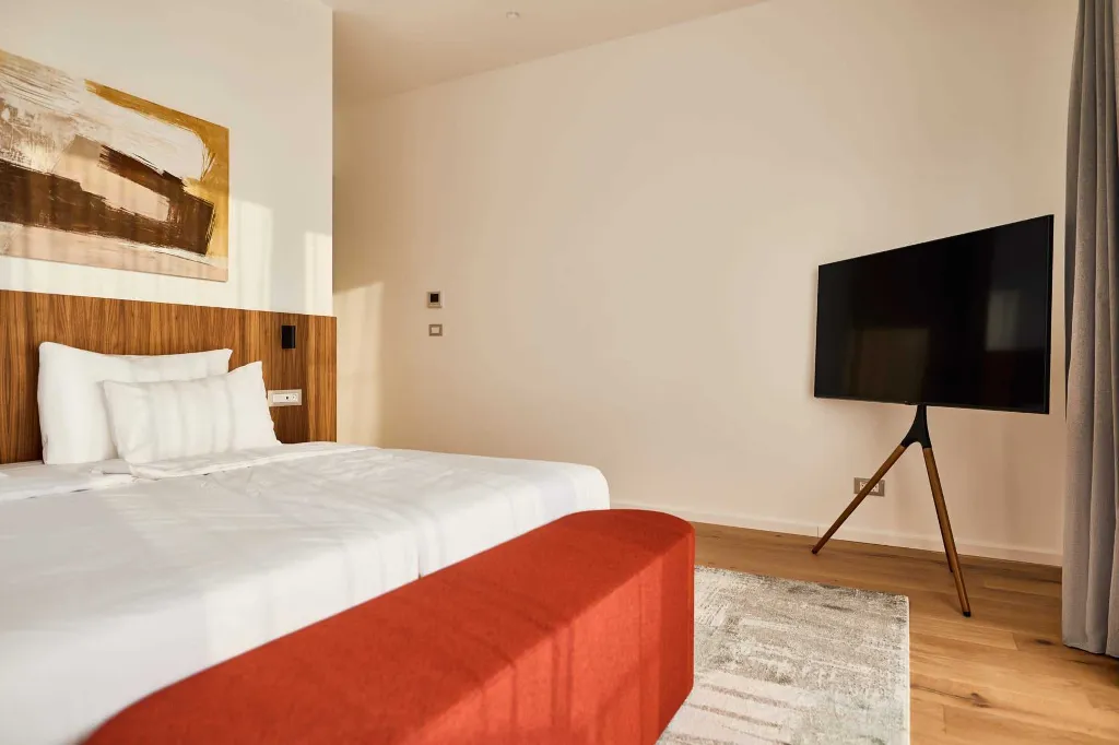 Spacious Villa Retreat with 4 Bedrooms in Tar