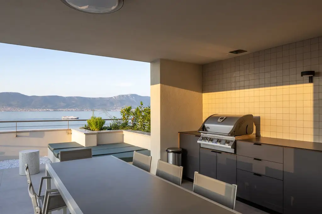 Spacious Family Villa with Pool in Trogir