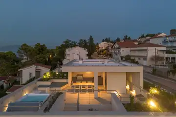 Spacious Family Villa with Pool in Trogir