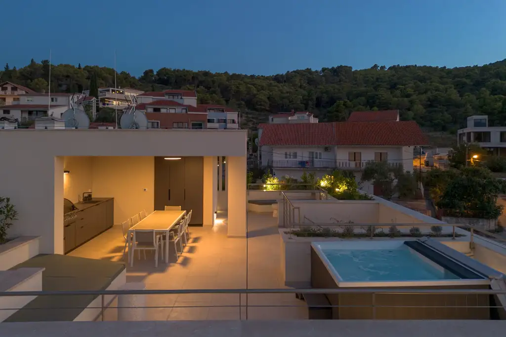Spacious Family Villa with Pool in Trogir
