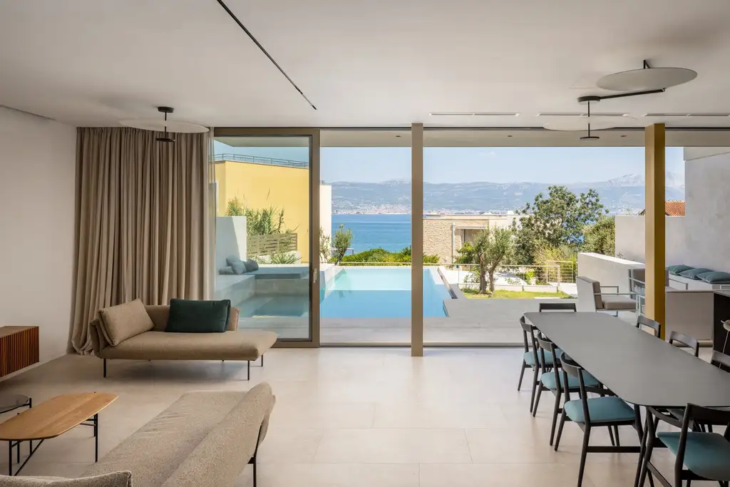 Spacious Family Villa with Pool in Trogir