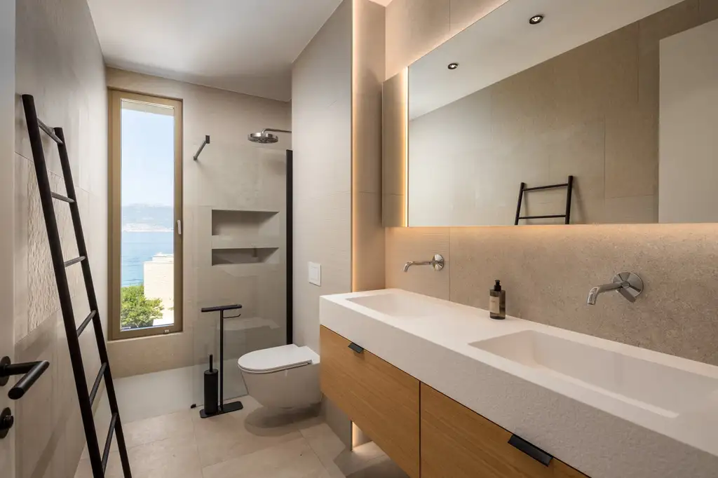 Spacious Family Villa with Pool in Trogir