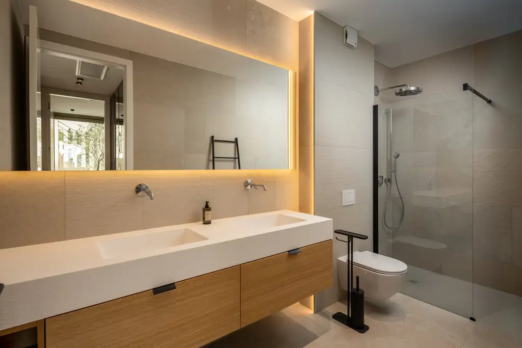 Spacious Family Villa with Pool in Trogir