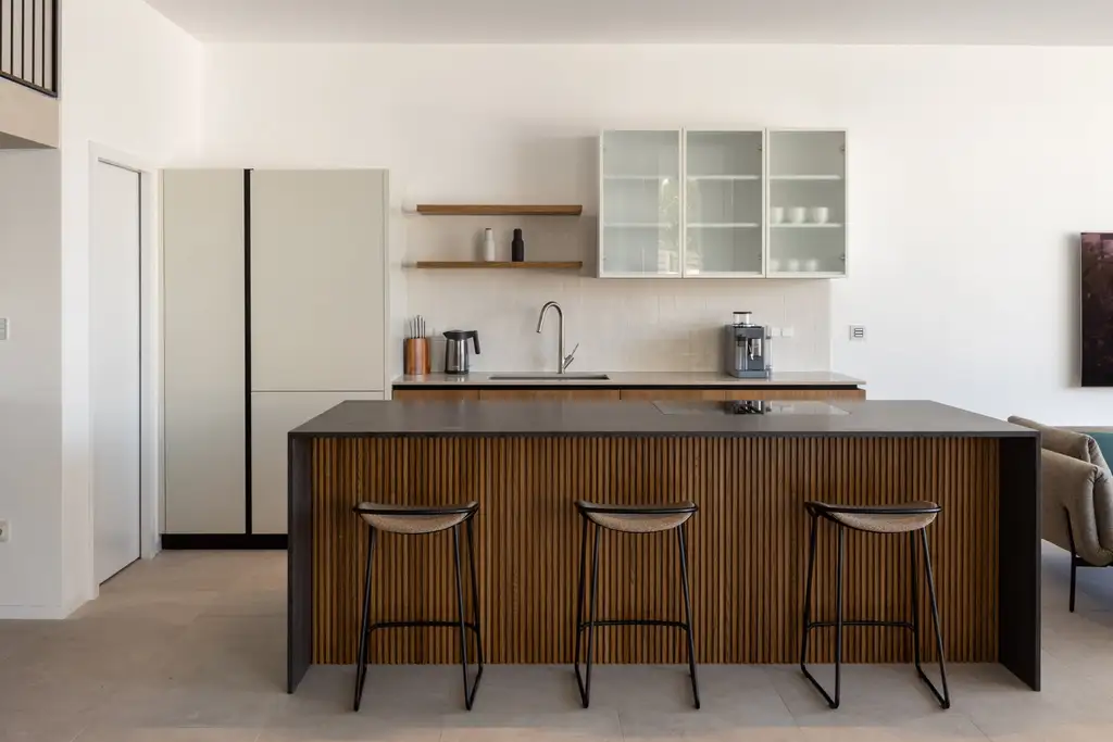 Contemporary Villa Retreat with 3 Bedrooms in Trogir
