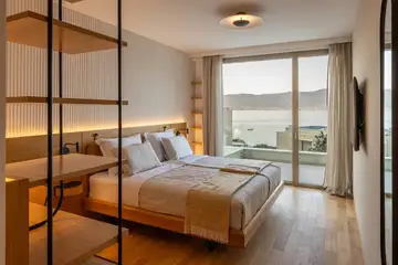 Contemporary Villa Retreat with 3 Bedrooms in Trogir