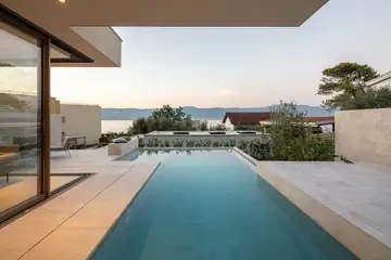 Contemporary Villa Retreat with 3 Bedrooms in Trogir