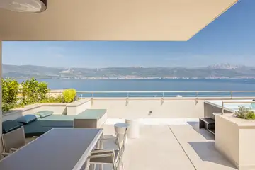 Contemporary Villa Retreat with 3 Bedrooms in Trogir