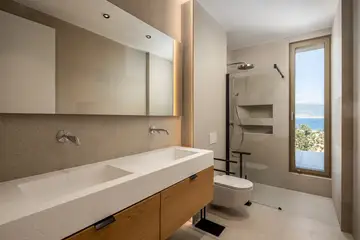 Contemporary Villa Retreat with 3 Bedrooms in Trogir