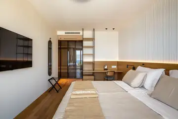 Contemporary Villa Retreat with 3 Bedrooms in Trogir