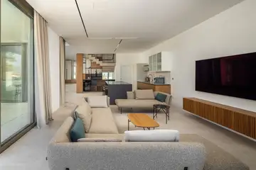 Contemporary Villa Retreat with 3 Bedrooms in Trogir