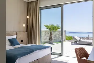 Contemporary 5-Bedroom Villa with Sea View in Kaštel Stari