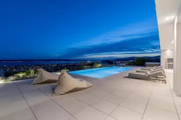 Contemporary 5-Bedroom Villa with Sea View in Kaštel Stari