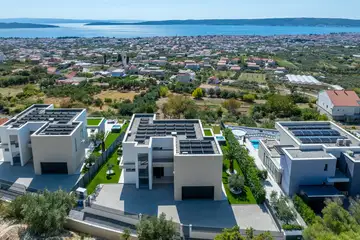 Contemporary 5-Bedroom Villa with Sea View in Kaštel Stari