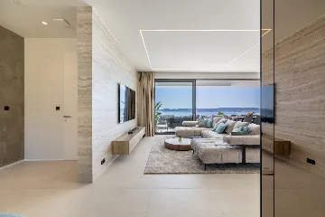Contemporary 5-Bedroom Villa with Sea View in Kaštel Stari