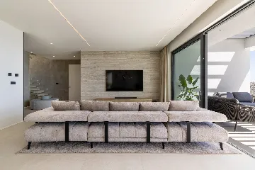 Contemporary 5-Bedroom Villa with Sea View in Kaštel Stari