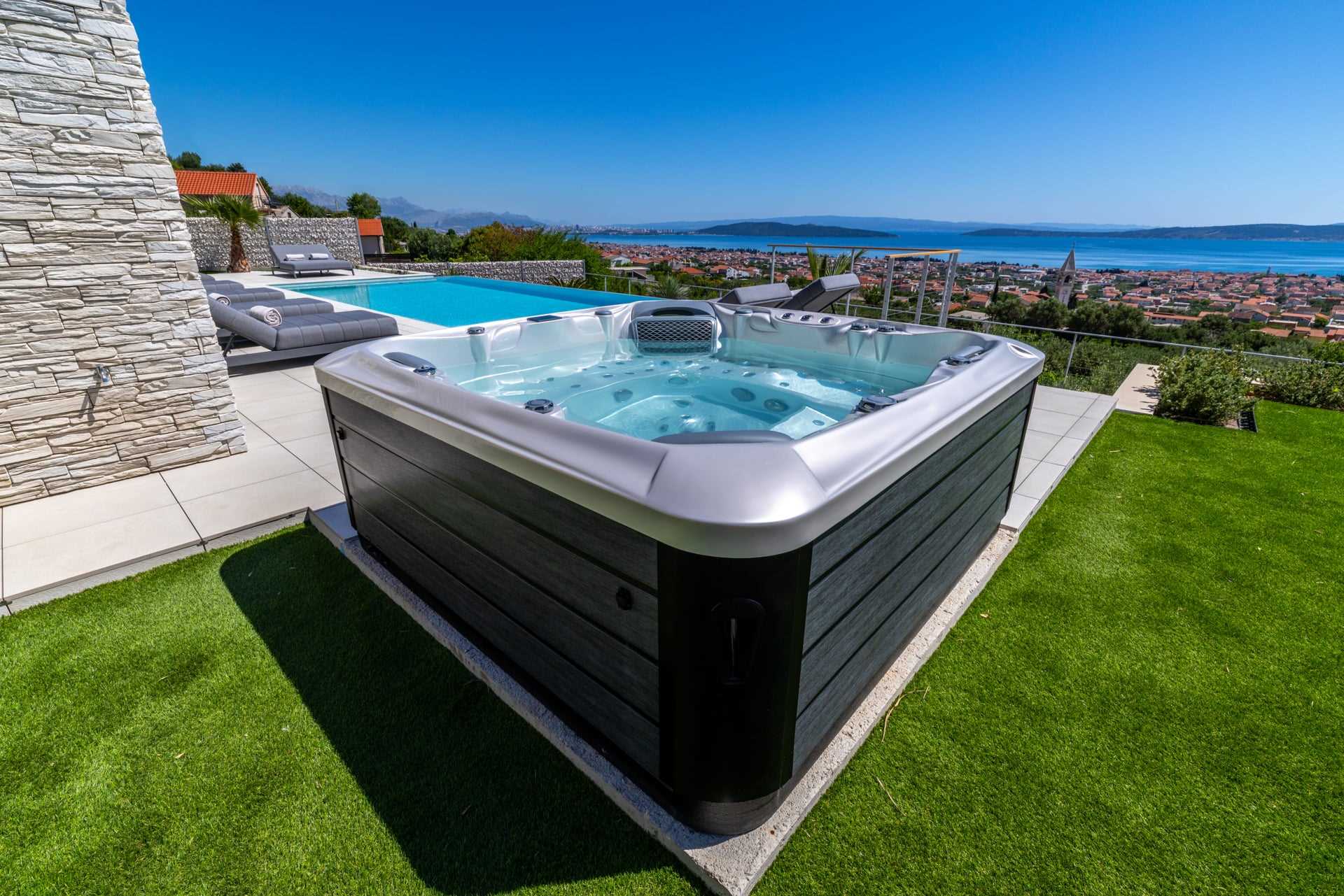Villa Quadria with Pool II