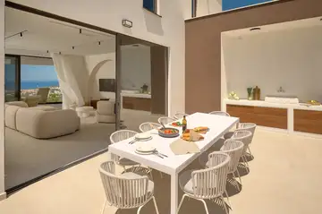 Contemporary Villa with Pool in Primošten