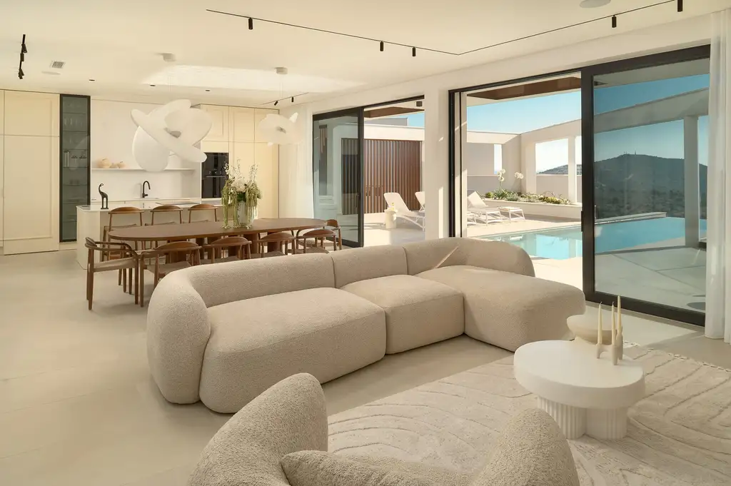 Contemporary Villa with Pool in Primošten