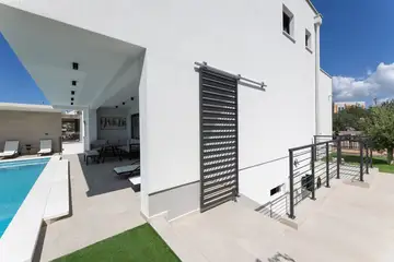 Spacious Family Villa with Pool in Primošten
