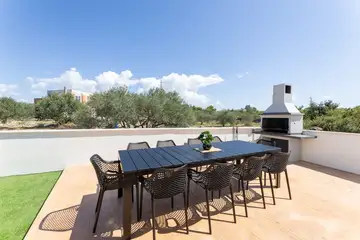 Spacious Family Villa with Pool in Primošten