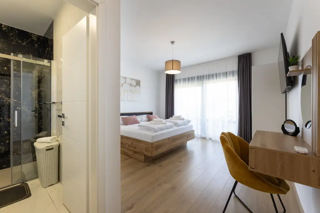 Spacious Family Villa with Pool in Primošten