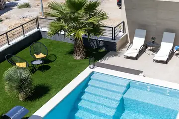 Spacious Family Villa with Pool in Primošten