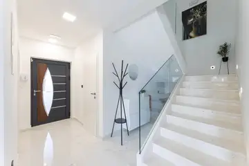 Spacious Family Villa with Pool in Primošten