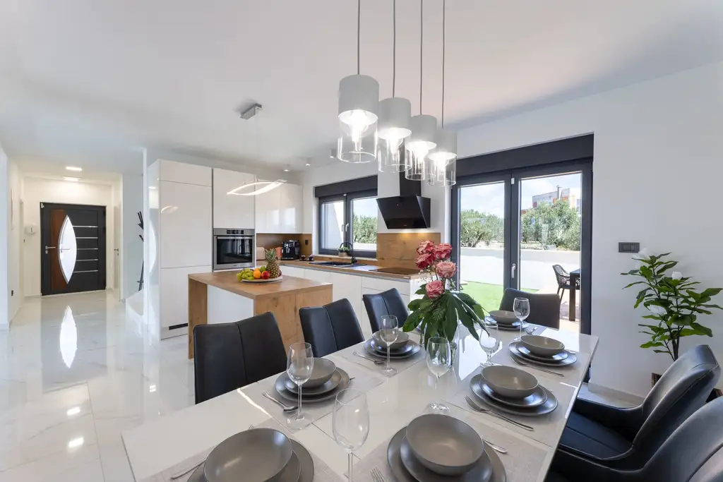 Spacious Family Villa with Pool in Primošten
