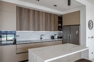 Spacious Villa Retreat with 4 Bedrooms in Podgora