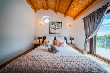 Spacious 4-Bedroom Villa Escape in Barban